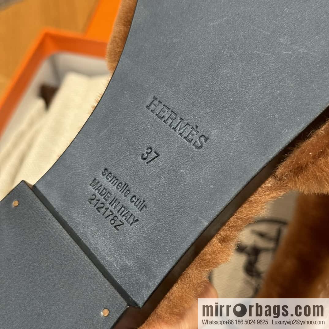 HERMES 181 Oran sandals, natural/Naturel/woolskin