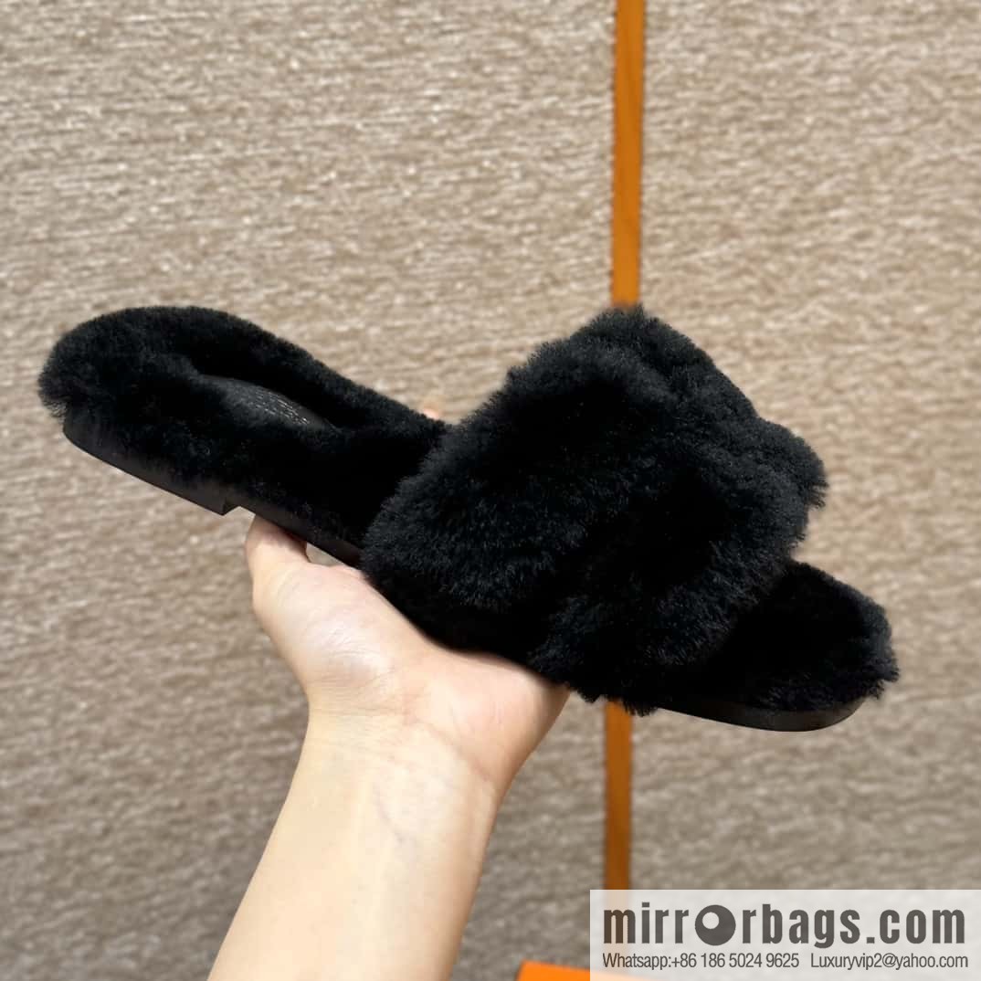 HERMES 181 Oran sandals, black/89/Nior wool/woolskin