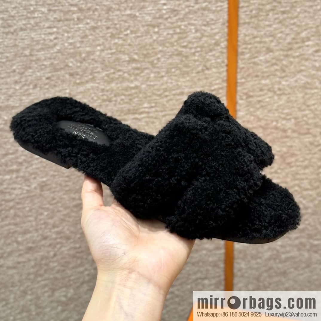 HERMES 181 Oran sandals, black/89/Nior wool/woolskin