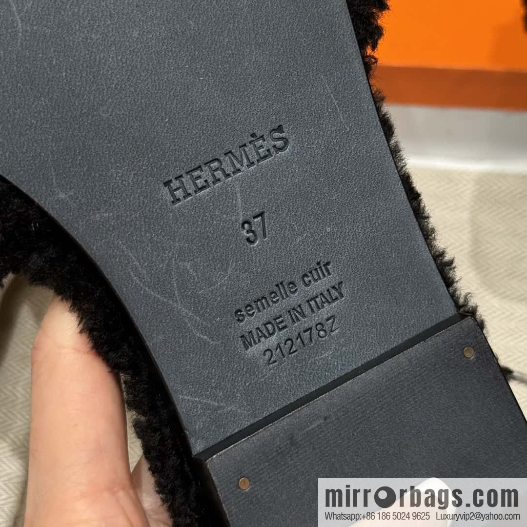 HERMES 181 Oran sandals, black/89/Nior wool/woolskin
