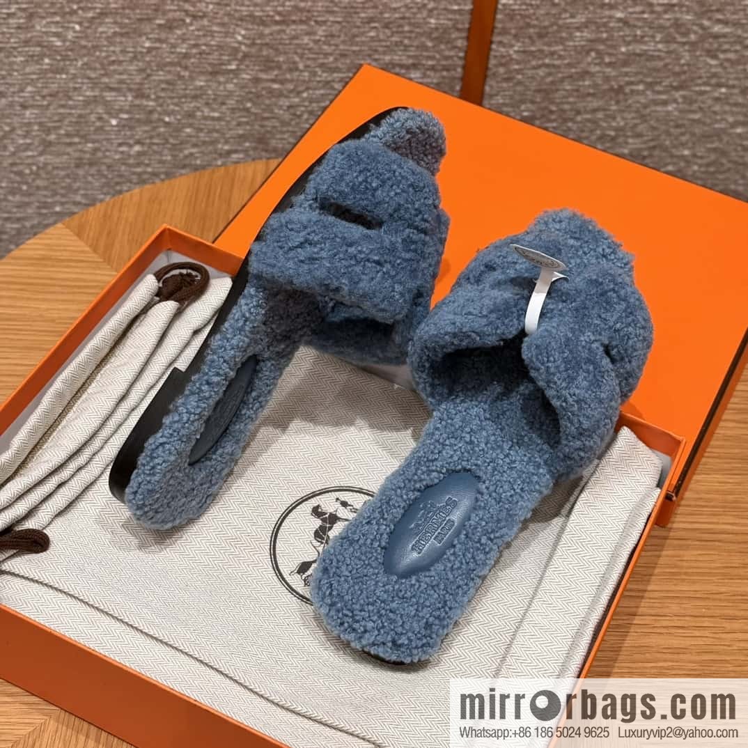 HERMES 181 Oran sandals, blue/Blue woolskin