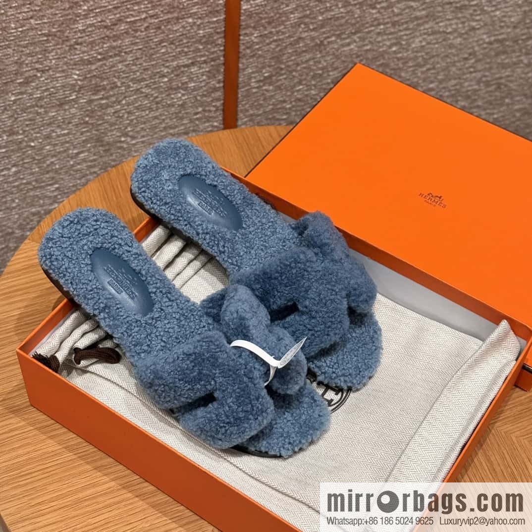 HERMES 181 Oran sandals, blue/Blue woolskin