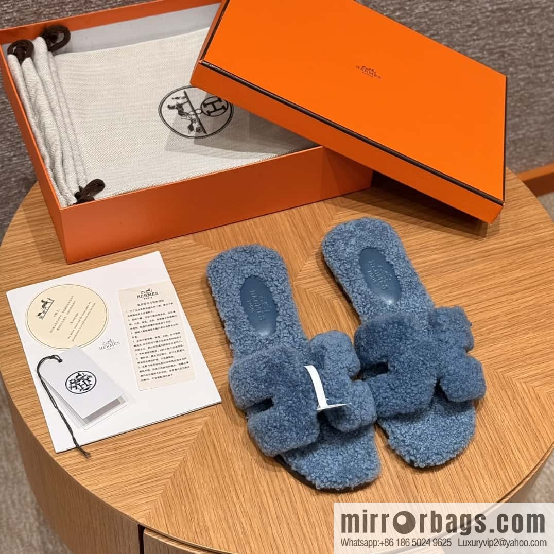 HERMES 181 Oran sandals, blue/Blue woolskin