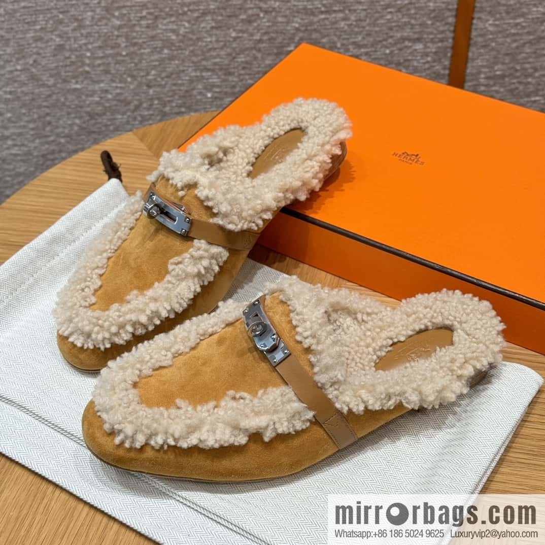 HERMES 188 Oz Mule shoes, natural/light beige/Naturel/Ecru wool/Woolskin/suede/Chamois leather
