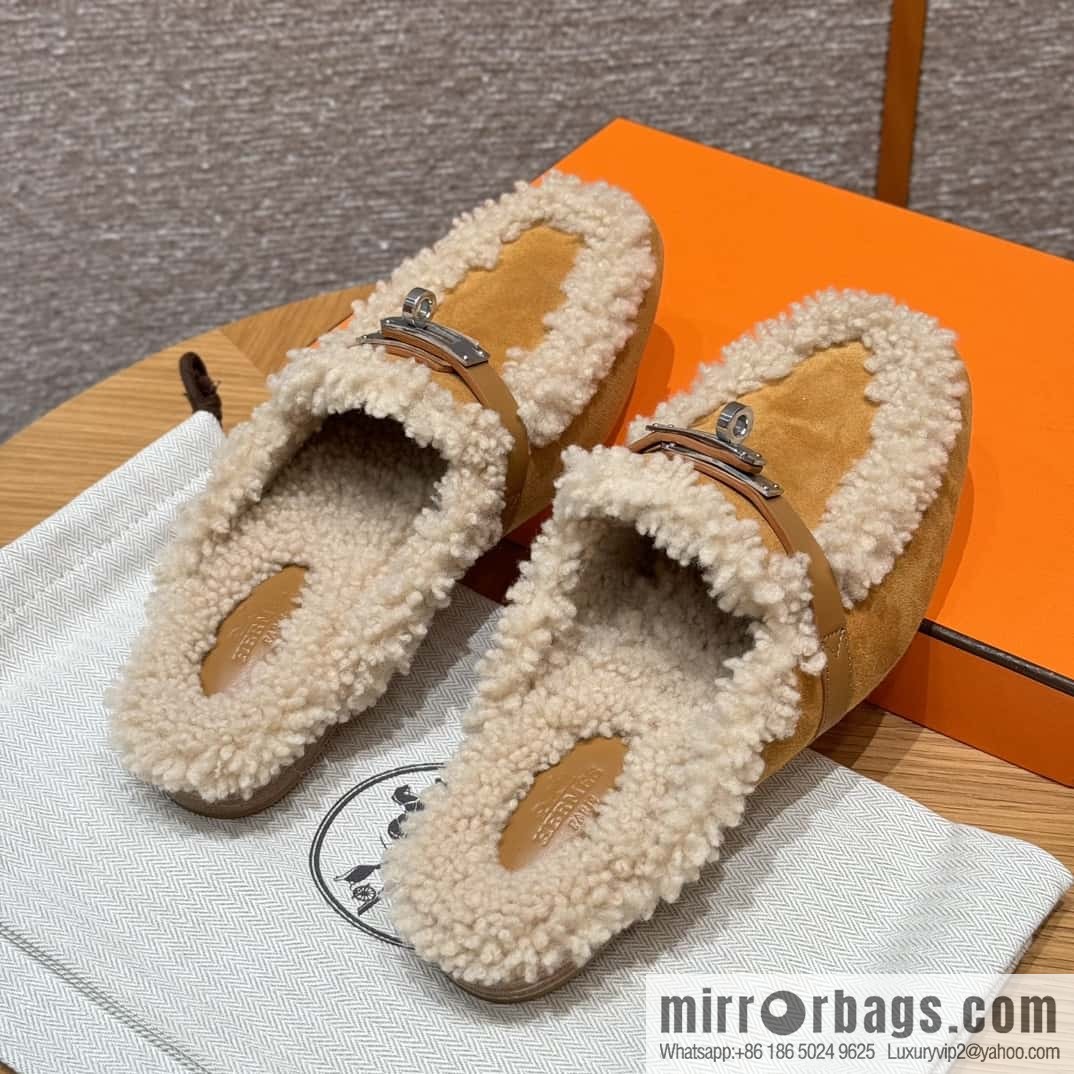 HERMES 188 Oz Mule shoes, natural/light beige/Naturel/Ecru wool/Woolskin/suede/Chamois leather
