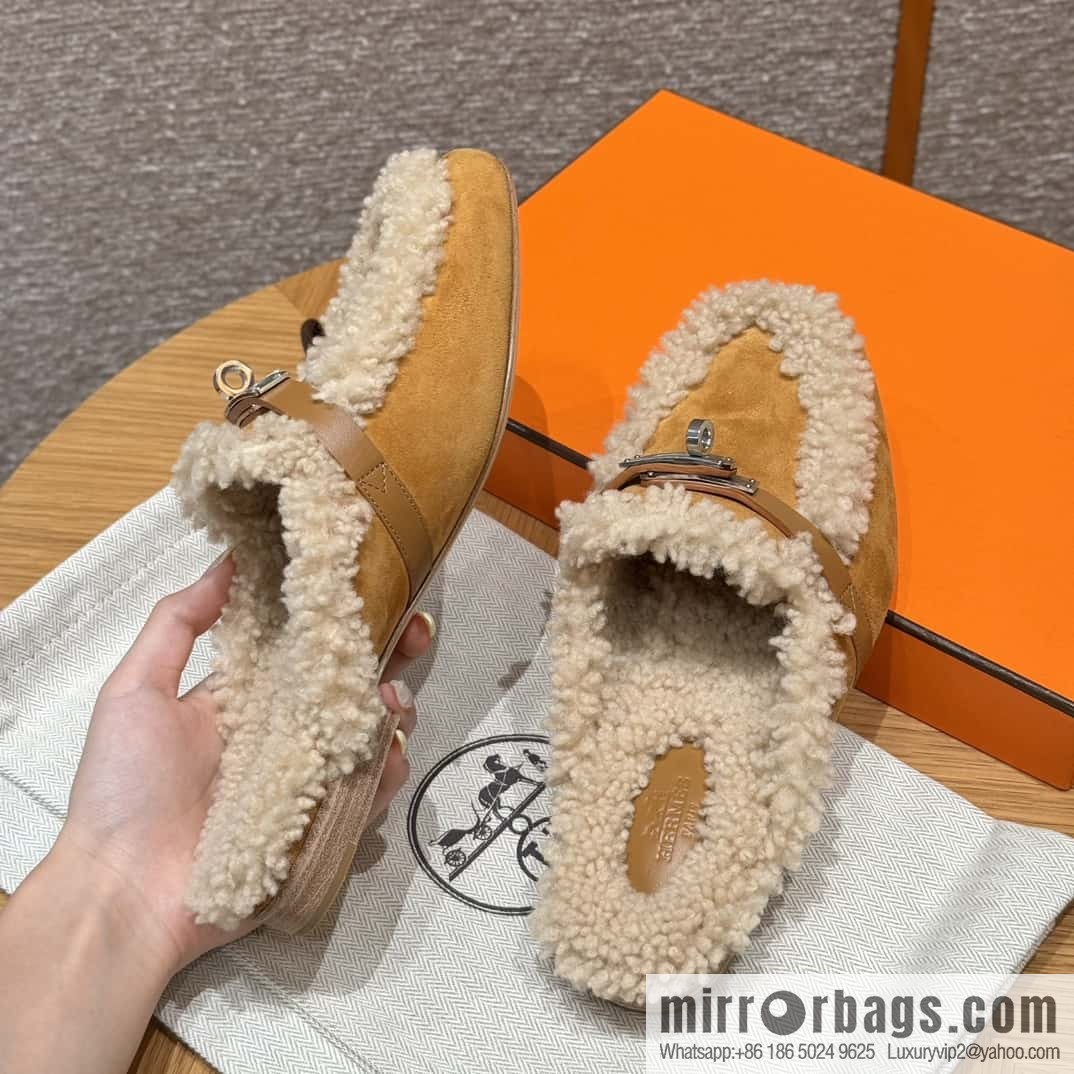 HERMES 188 Oz Mule shoes, natural/light beige/Naturel/Ecru wool/Woolskin/suede/Chamois leather