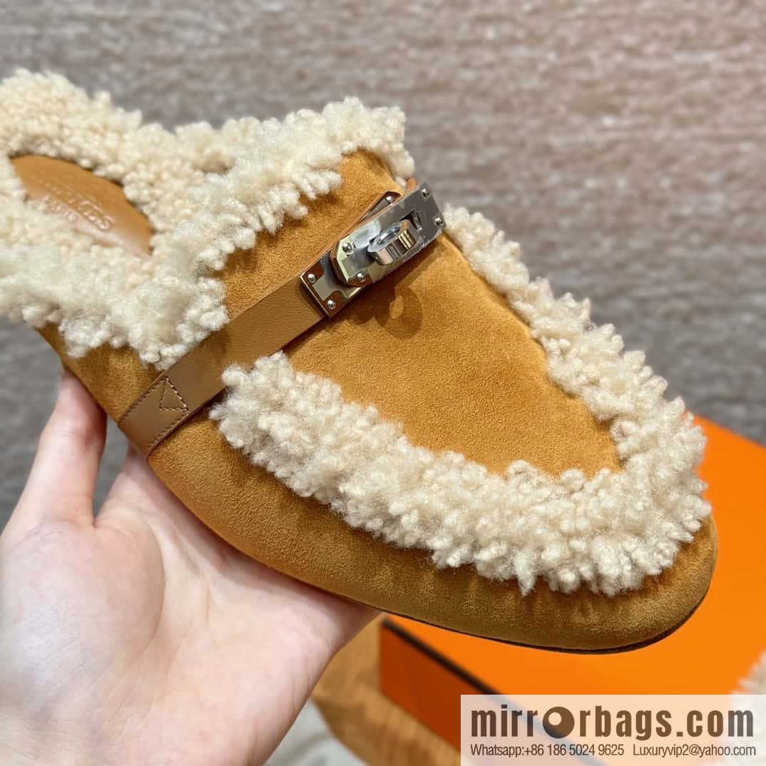 HERMES 188 Oz Mule shoes, natural/light beige/Naturel/Ecru wool/Woolskin/suede/Chamois leather