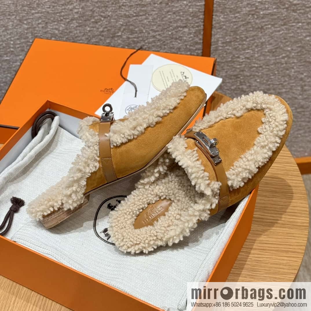 HERMES 188 Oz Mule shoes, natural/light beige/Naturel/Ecru wool/Woolskin/suede/Chamois leather