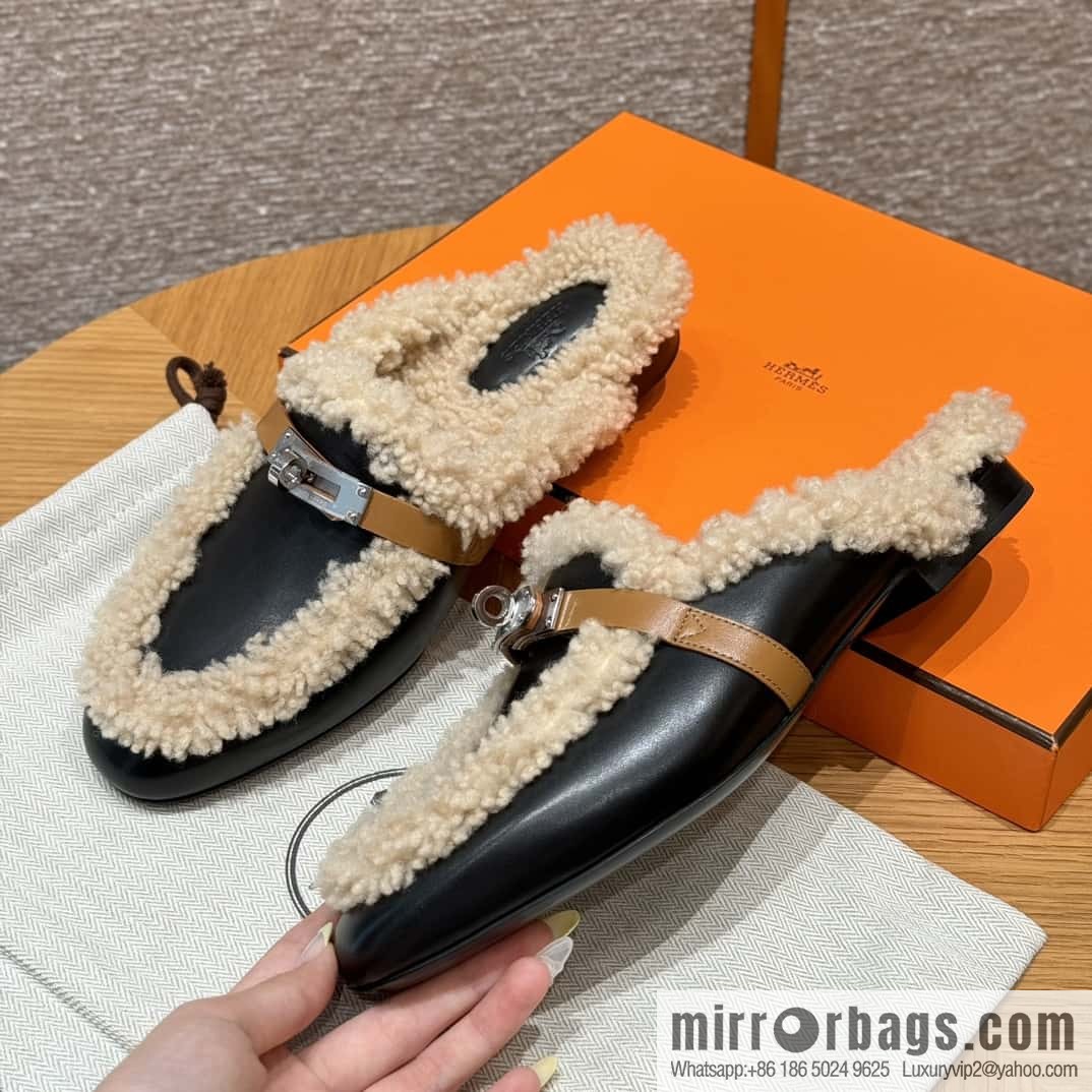 HERMES 188 Oz Mule shoes, black/Noir wool/Woolskin/suede/Chamois leather