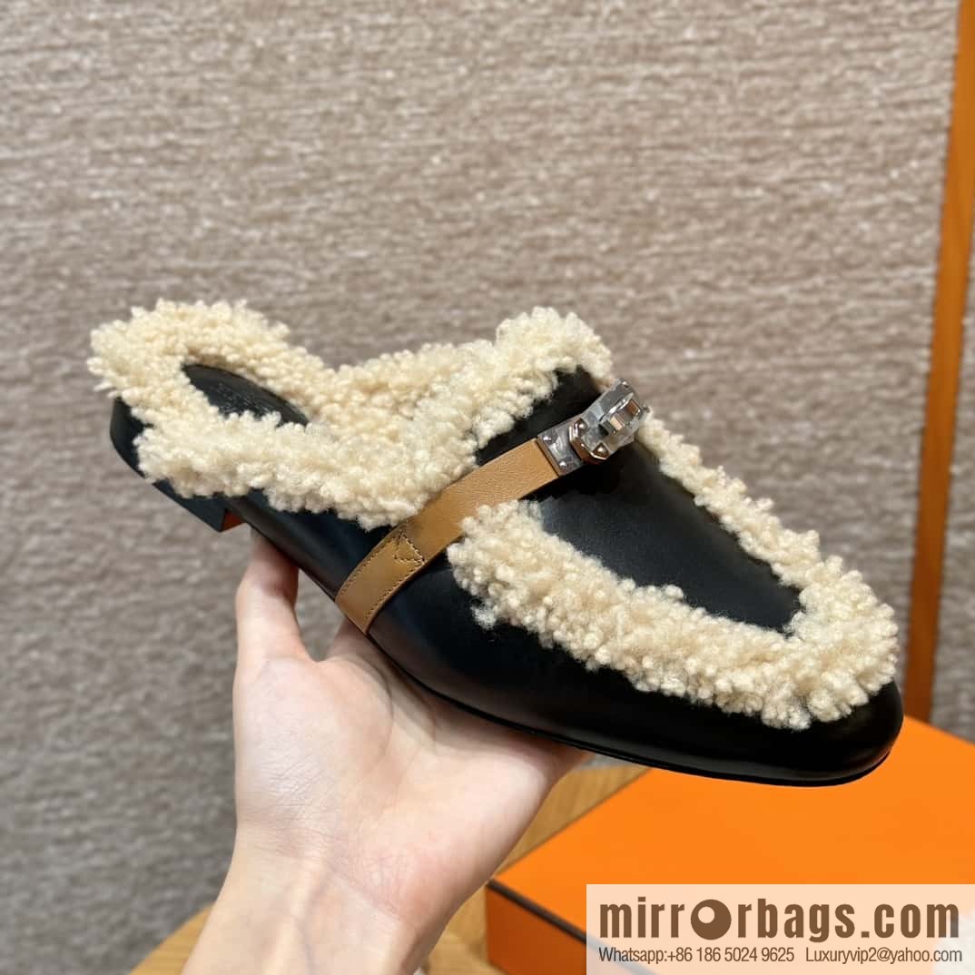 HERMES 188 Oz Mule shoes, black/Noir wool/Woolskin/suede/Chamois leather