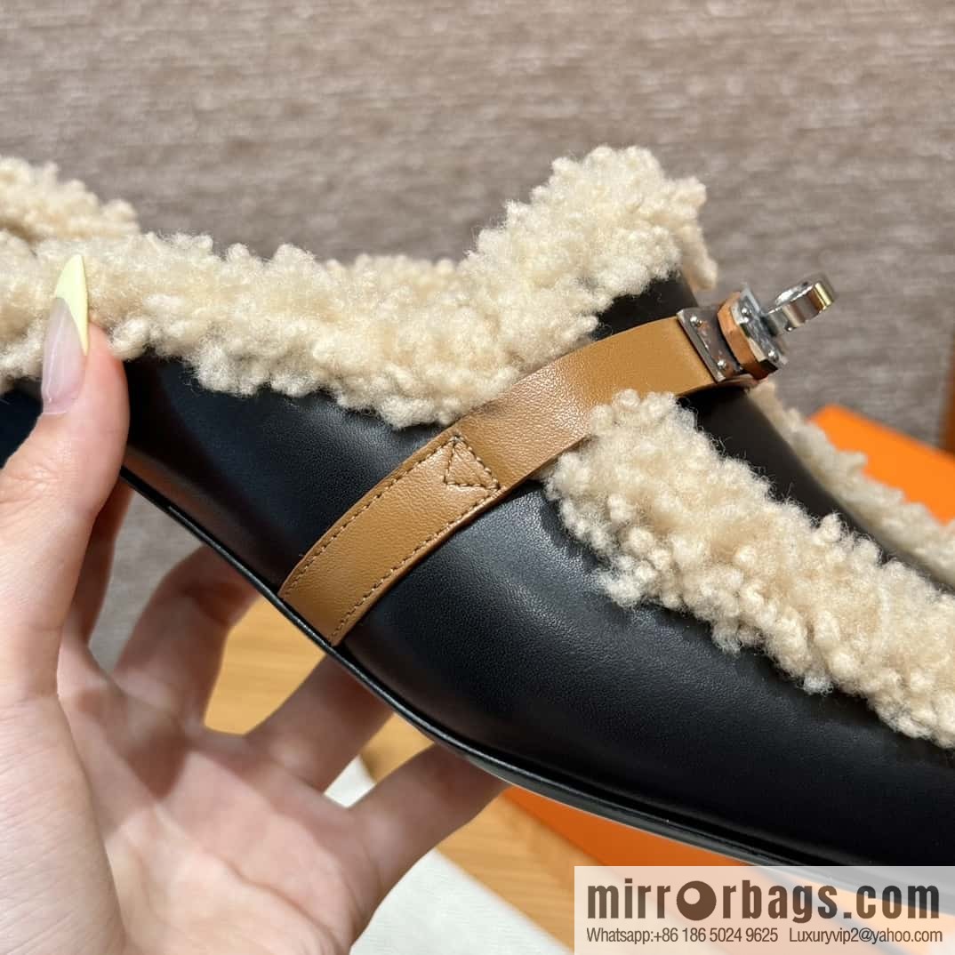HERMES 188 Oz Mule shoes, black/Noir wool/Woolskin/suede/Chamois leather