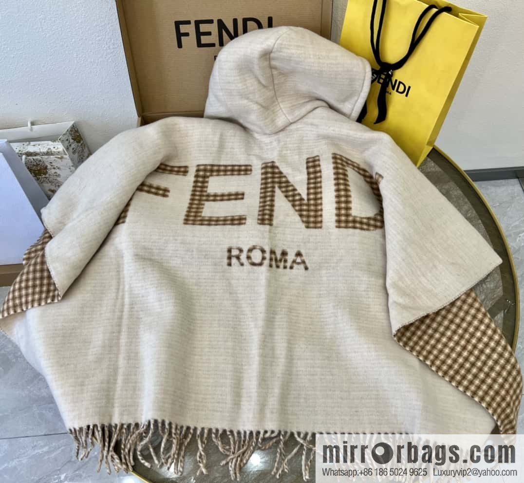 • Jacket cape ▪️ cream