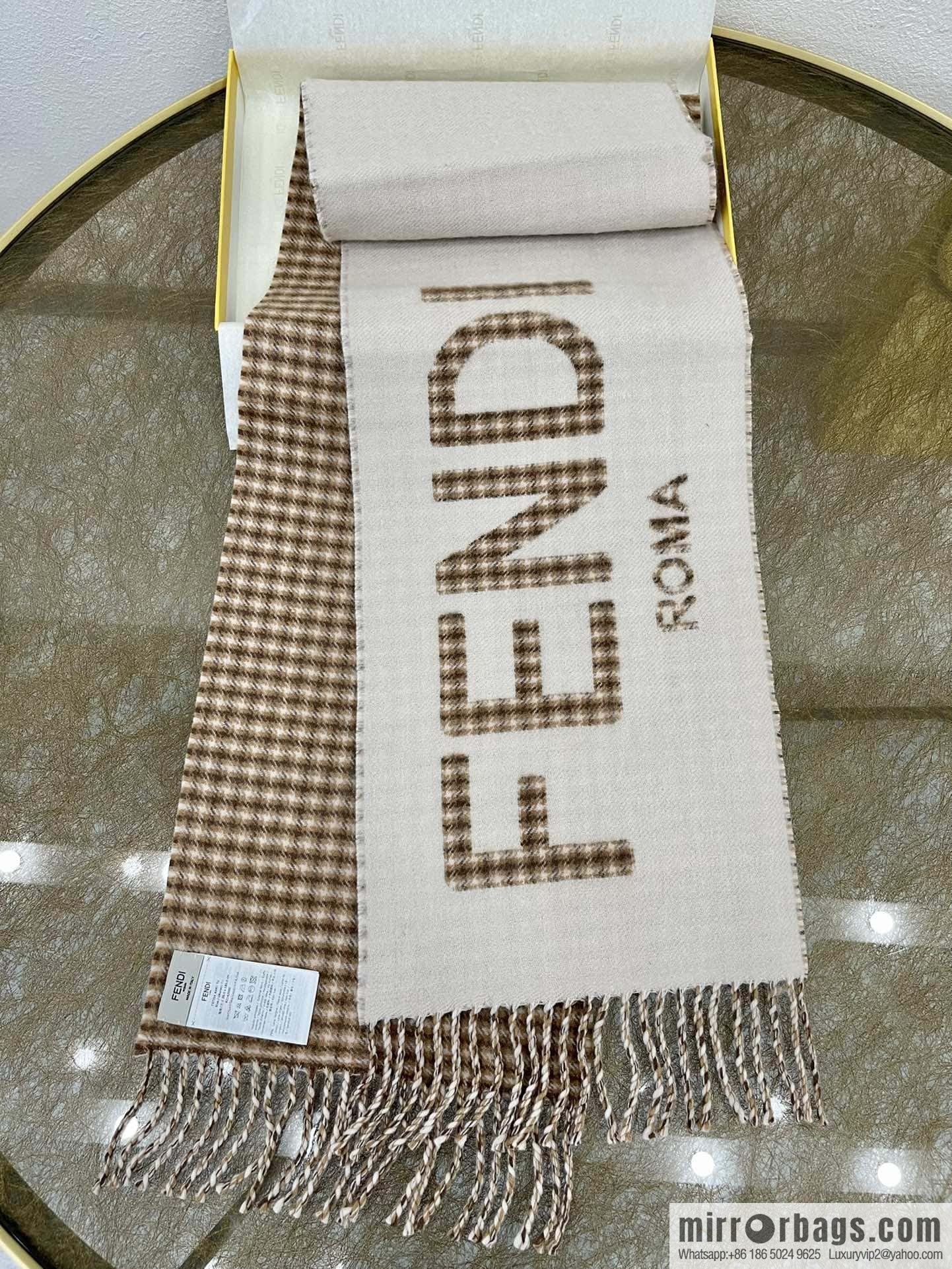 • • Roman checked alphabet double-sided towel🧸