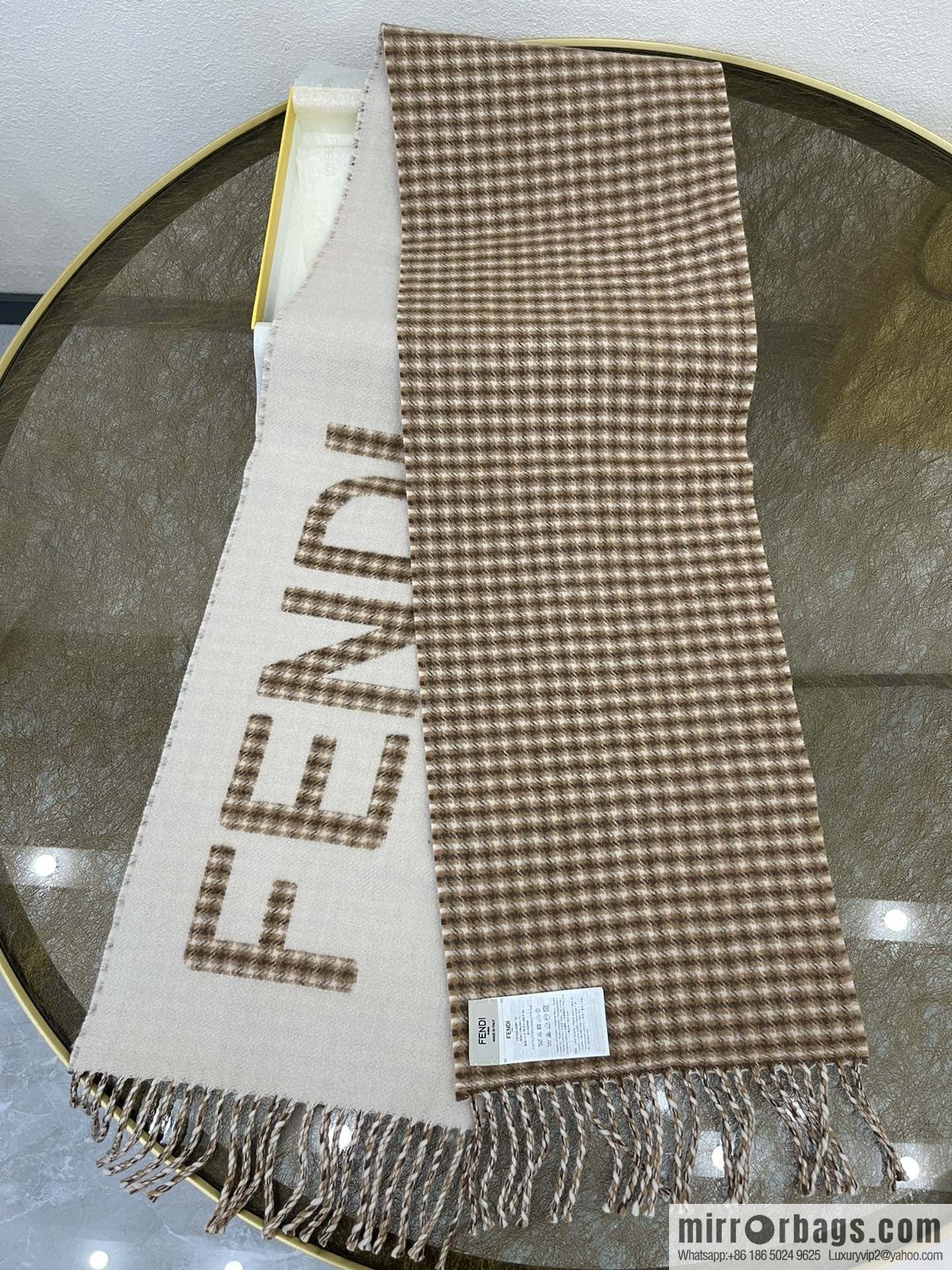 • • Roman checked alphabet double-sided towel🧸