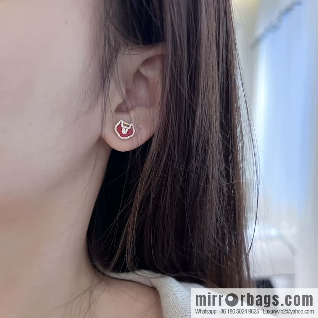 ❗️New ❗️ ☀️ Original ☀️ Qeelin Kirin Ruyi Lock Earrings ☀️