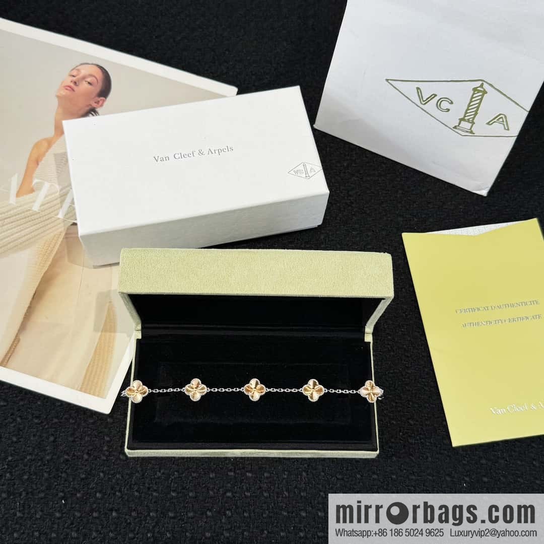 🎄Christmas Limited ☀️ Van Cleef & Arpels Christmas Limited Laser Engraved Five Flowers Four Leaf Clover Bracelet ☀