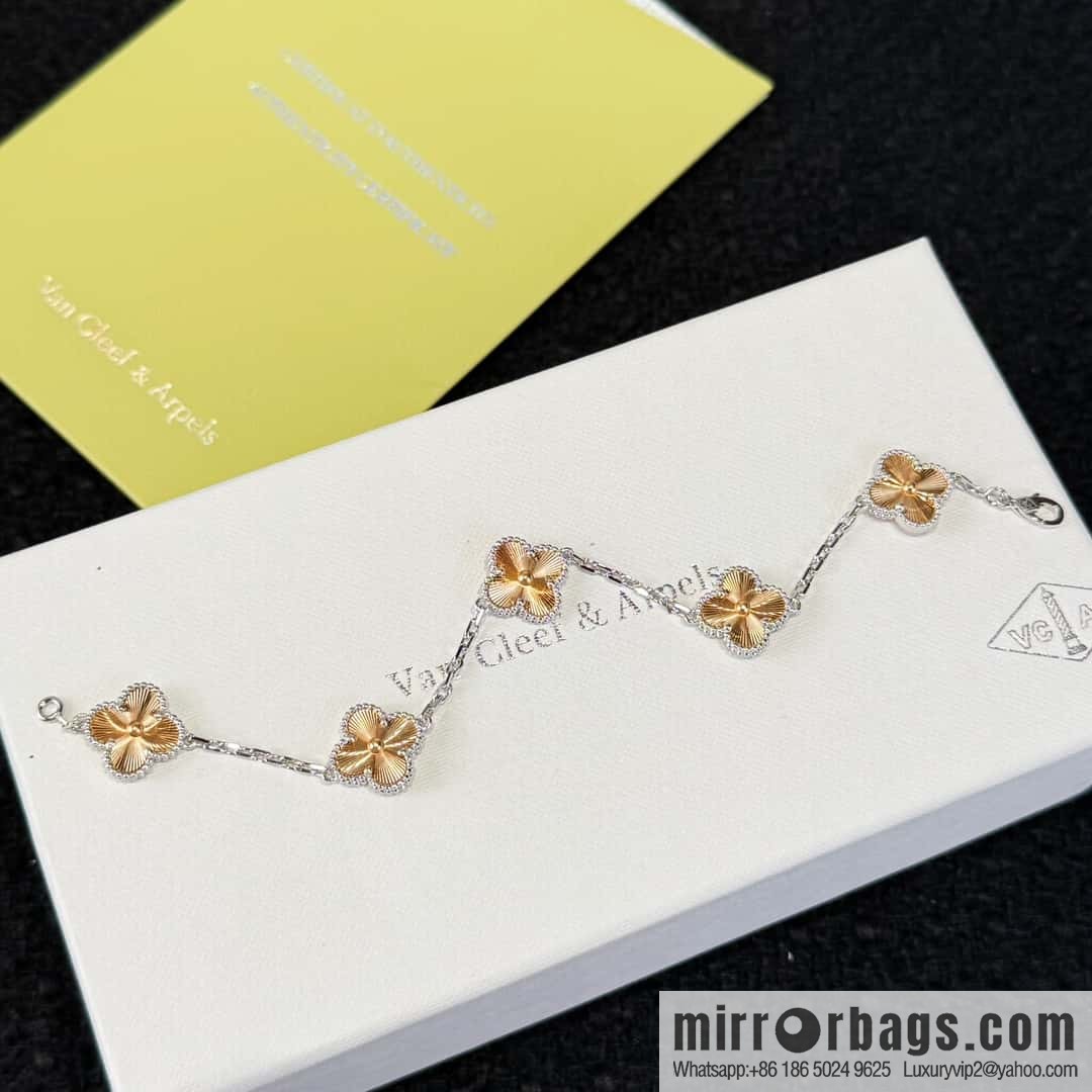 🎄Christmas Limited ☀️ Van Cleef & Arpels Christmas Limited Laser Engraved Five Flowers Four Leaf Clover Bracelet ☀