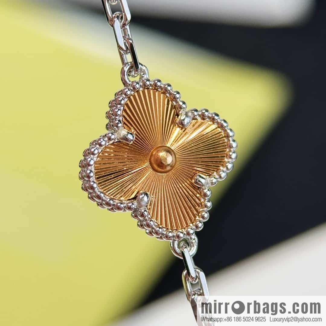 🎄Christmas Limited ☀️ Van Cleef & Arpels Christmas Limited Laser Engraved Five Flowers Four Leaf Clover Bracelet ☀