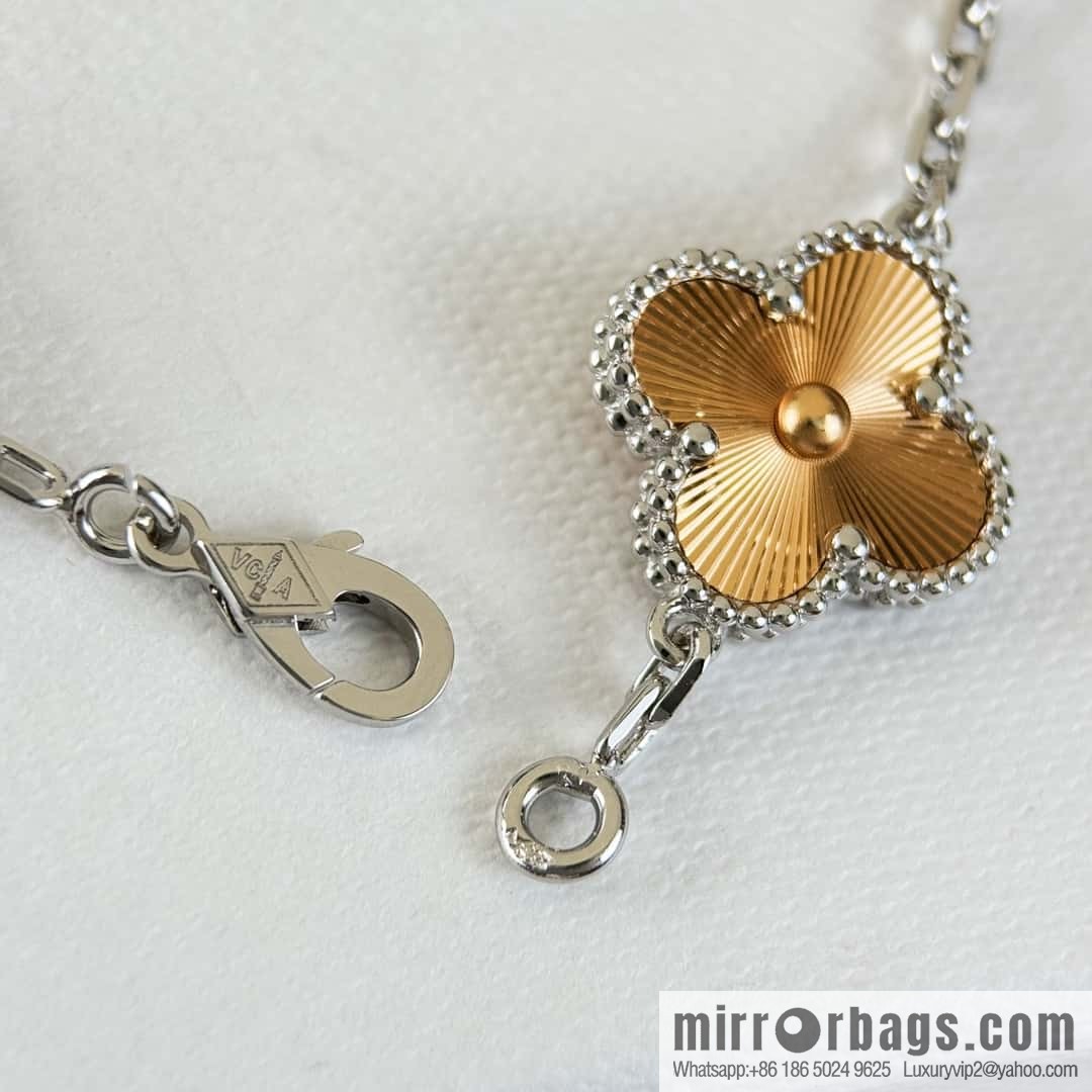 🎄Christmas Limited ☀️ Van Cleef & Arpels Christmas Limited Laser Engraved Five Flowers Four Leaf Clover Bracelet ☀