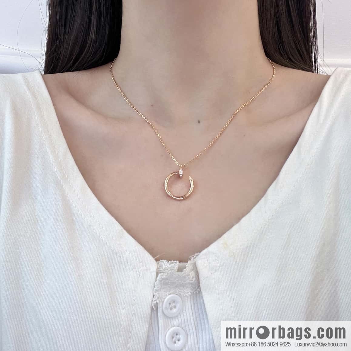 ❗New ❗ ☀ Cartier Cartier Glossy, Full Diamond, Nail Necklace ☀