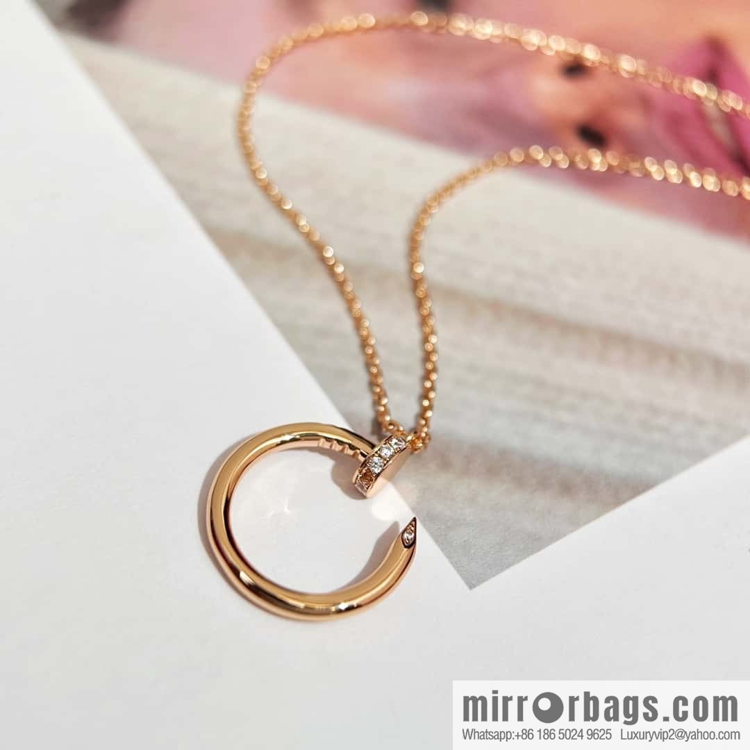 ❗New ❗ ☀ Cartier Cartier Glossy, Full Diamond, Nail Necklace ☀
