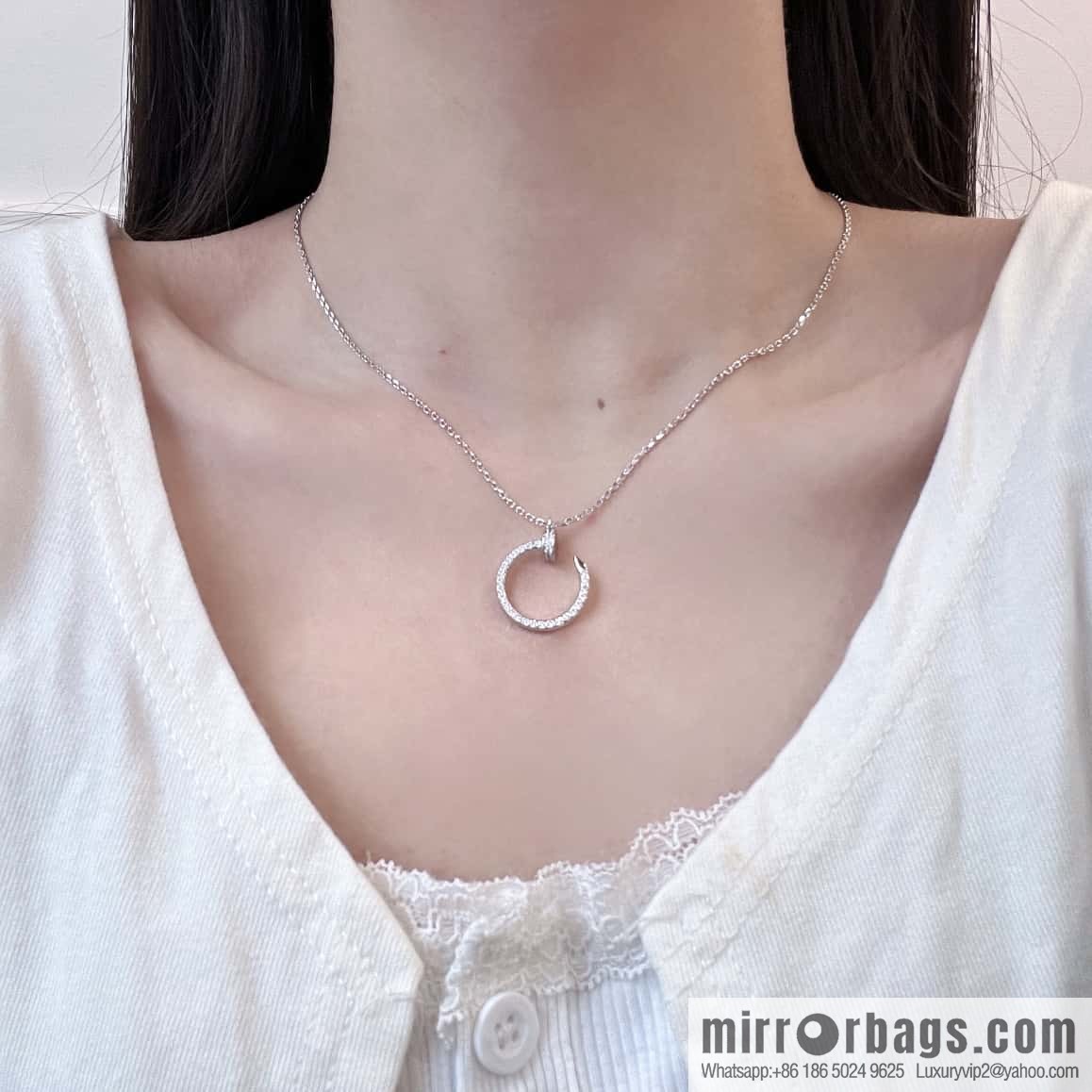 ❗New ❗ ☀ Cartier Cartier Glossy, Full Diamond, Nail Necklace ☀