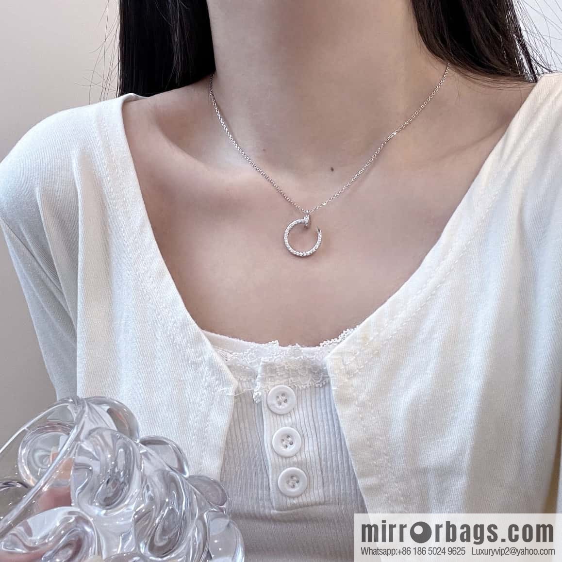 ❗New ❗ ☀ Cartier Cartier Glossy, Full Diamond, Nail Necklace ☀