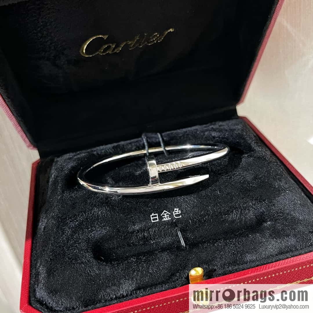 ❤️Popular (new version) ☀️ glossy model ☀️ Cartier LOVE series, glossy nail bracelet  ☀️