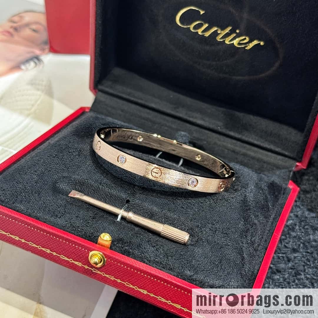 ❗️New ❗️ ☀️ Cartier Cartier Brushed LOVE Series Bracelet with Diamond ☀️
