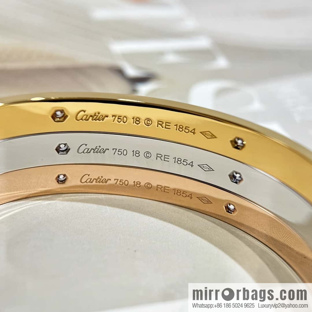 ❗️New ❗️ ☀️ Cartier Cartier Brushed LOVE Series Bracelet with Diamond ☀️