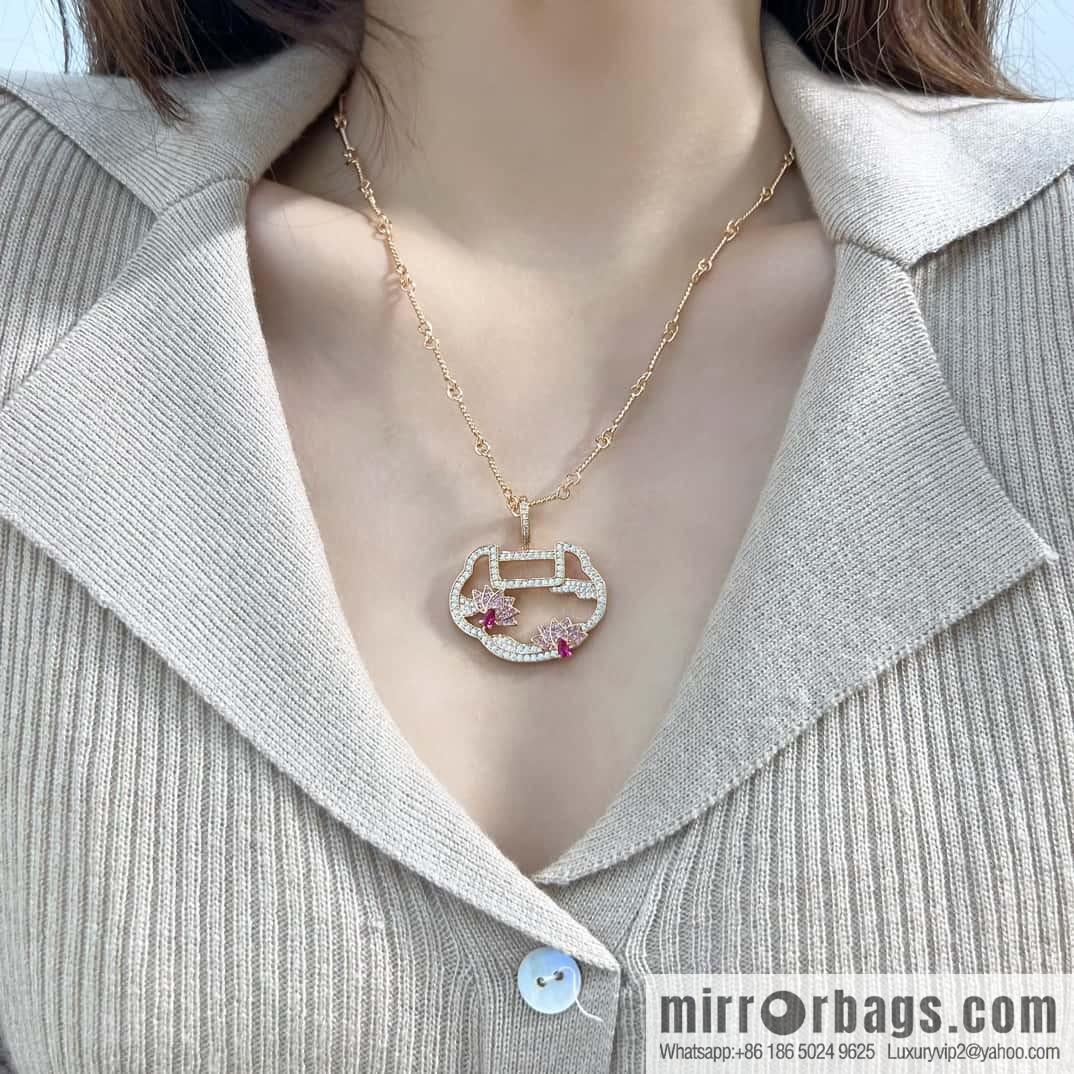 ❗️New ❗️ ☀️ Original ☀️ Qeelin Kirin Yu Yi Flower Moon Ruyi Lotus Necklace ☀️