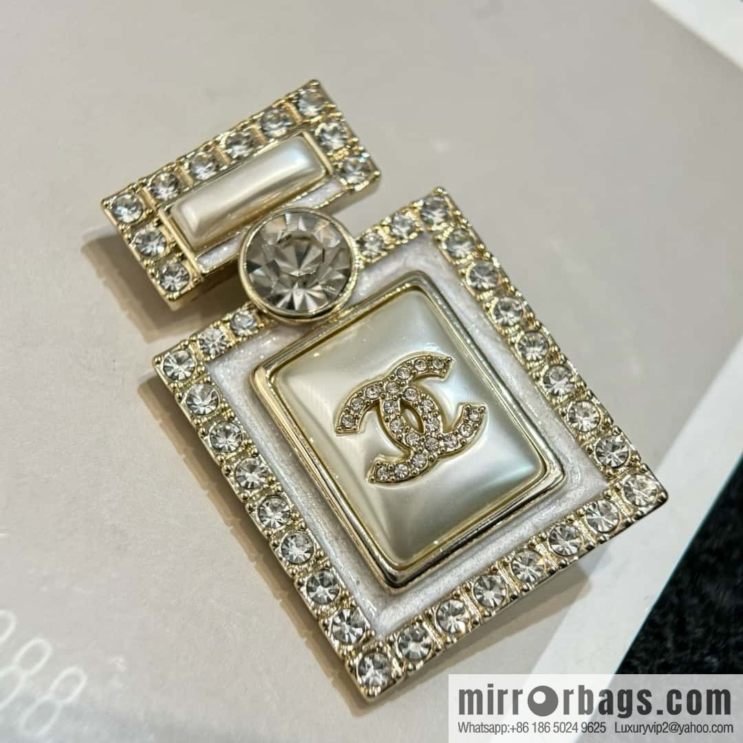 ❗️New ❗️☀️ New ☑️ Chanel perfume bottle brooch ☀️