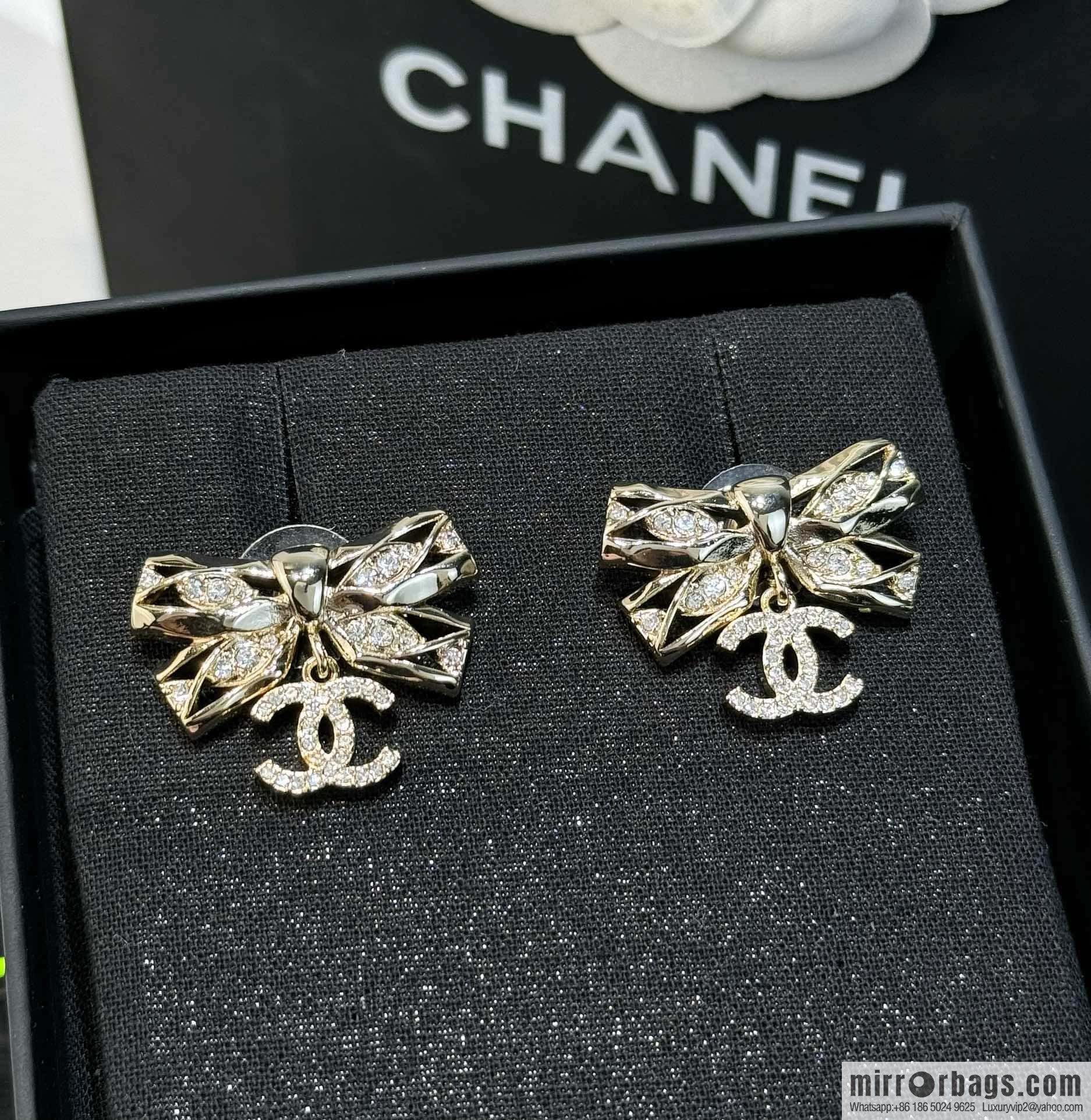 ❗️New ❗️☀️ New ☑️ Chanel Golden Bow Double C Stud Earrings ☀️