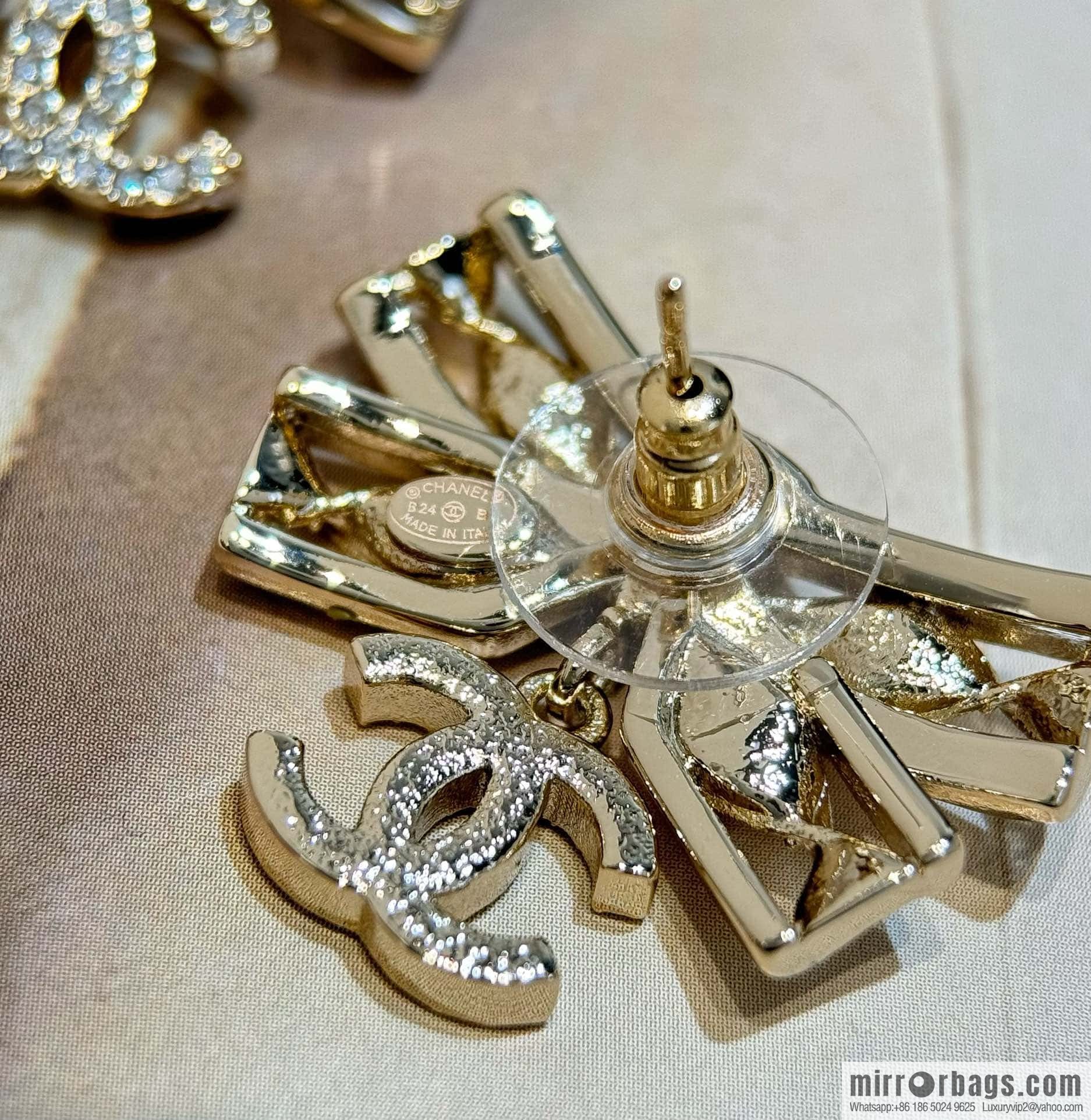 ❗️New ❗️☀️ New ☑️ Chanel Golden Bow Double C Stud Earrings ☀️