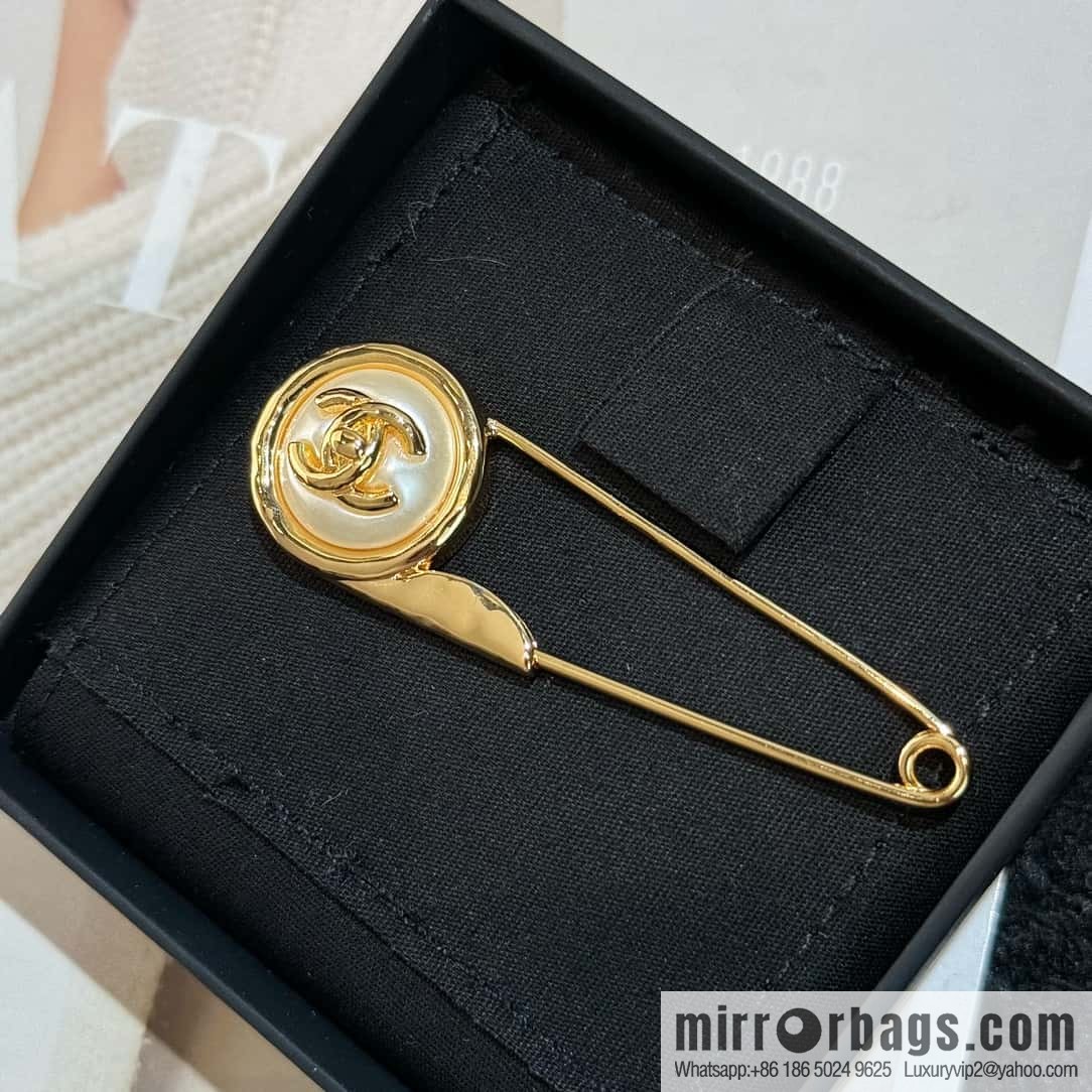 ❗️New ❗️ ☀️ New ☑️ Chanel Pin 🧷 Brooch ☀️