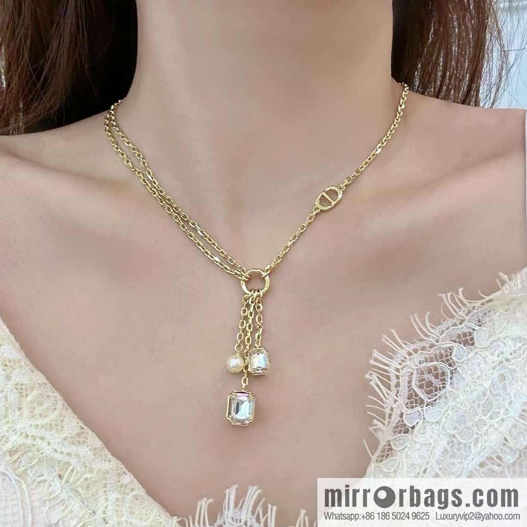 New ☑️ DIOR fringed pearl square diamond necklace