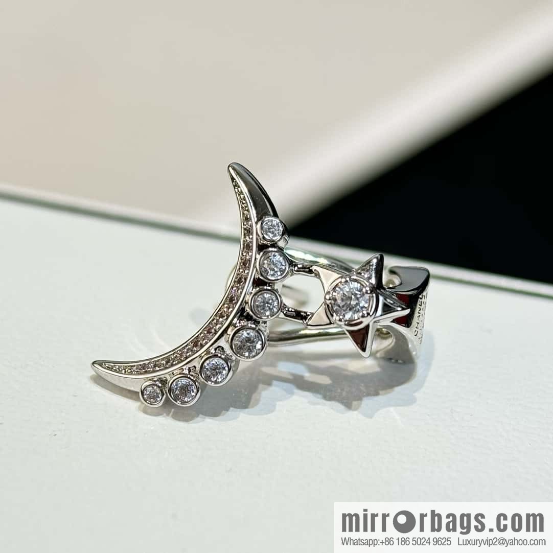 ❗️New ❗️☀️ (single) ☀️ new ☑️ Chanel meteor series LUNE moon star earclip earrings ☀️