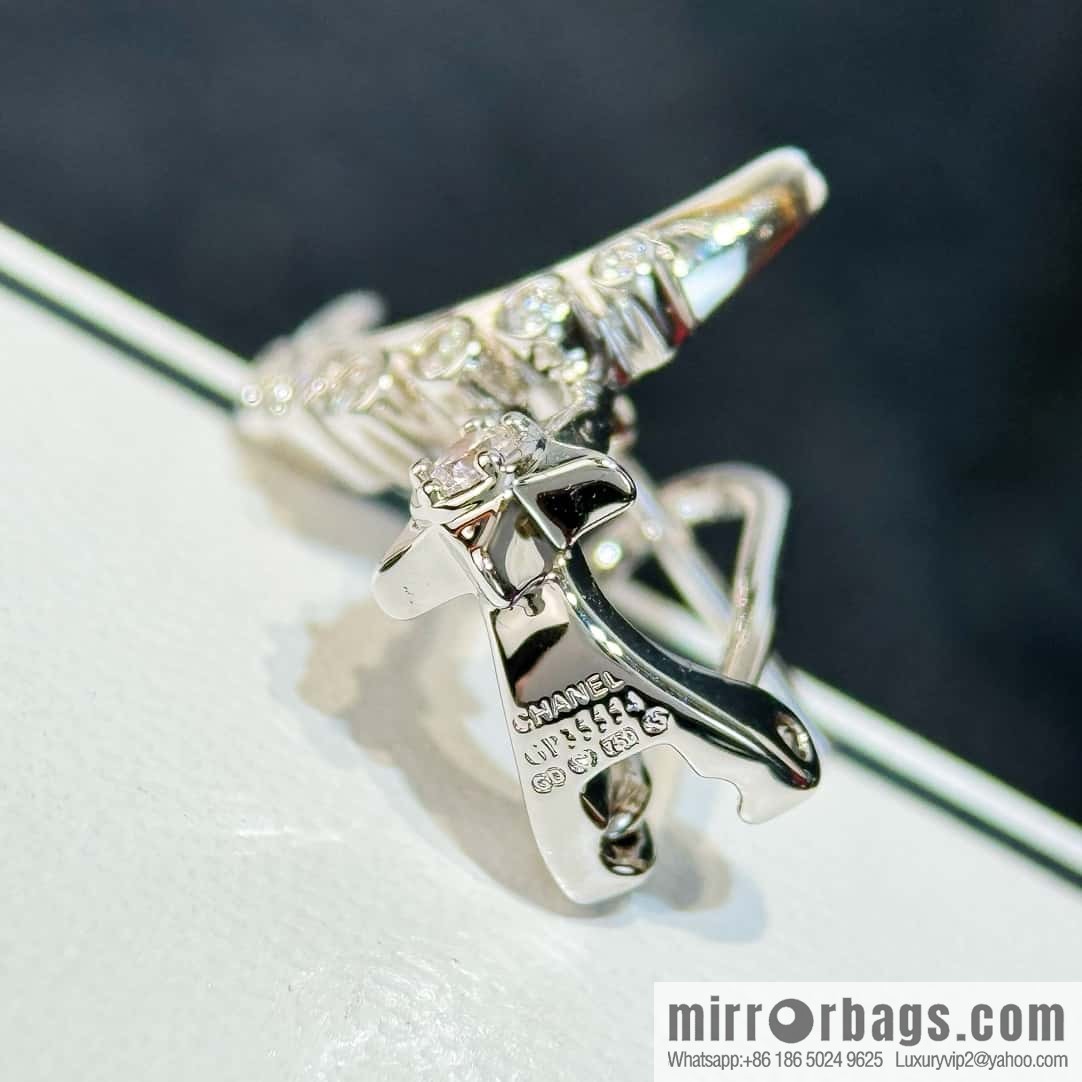 ❗️New ❗️☀️ (single) ☀️ new ☑️ Chanel meteor series LUNE moon star earclip earrings ☀️