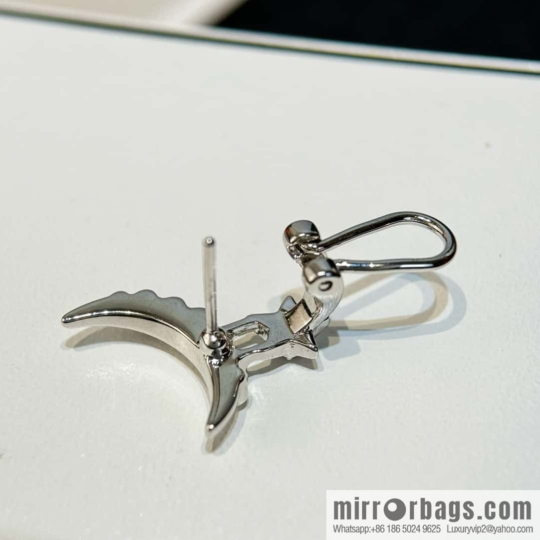 ❗️New ❗️☀️ (single) ☀️ new ☑️ Chanel meteor series LUNE moon star earclip earrings ☀️
