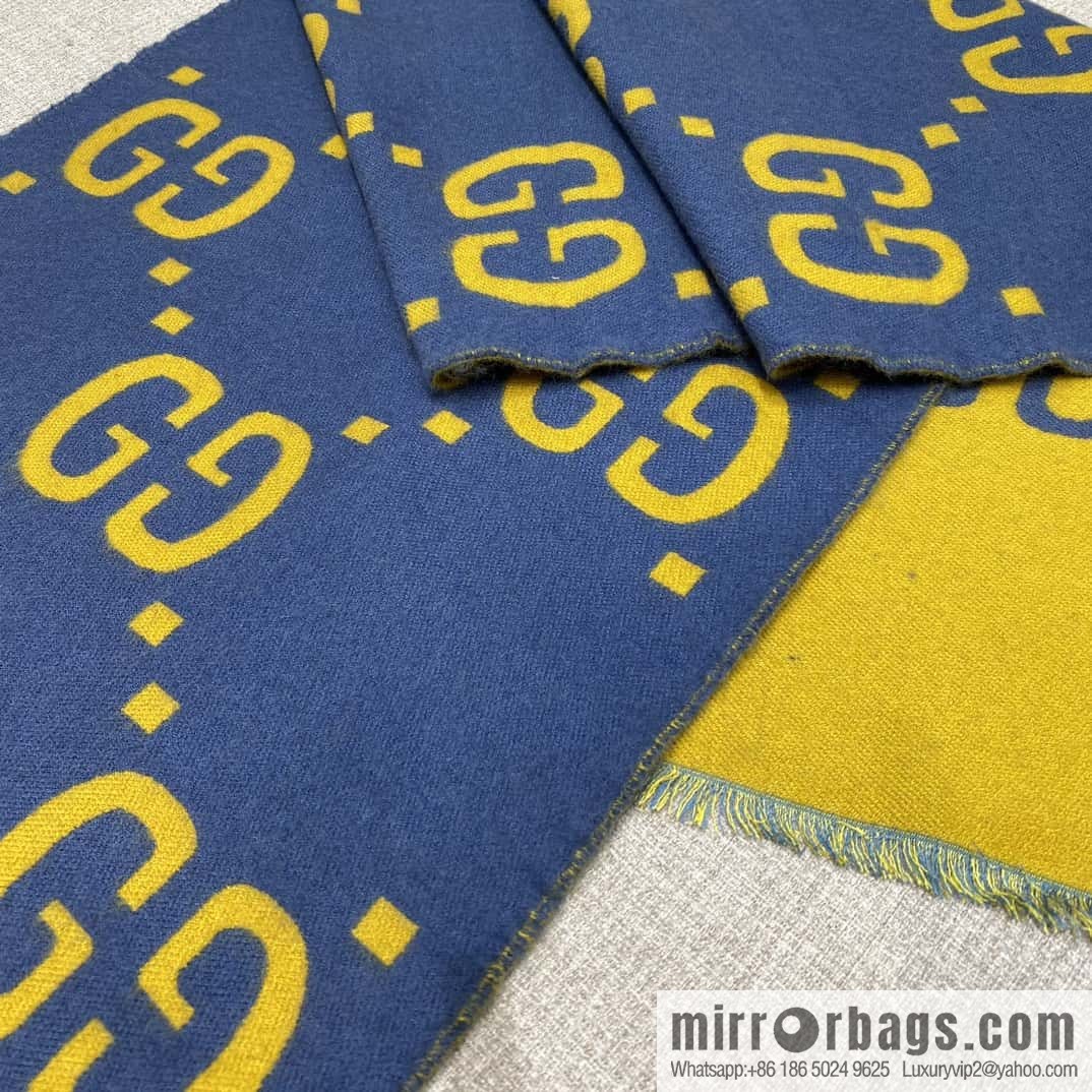 GUCCI GG jacquard wool silk-blend scarf, color matching