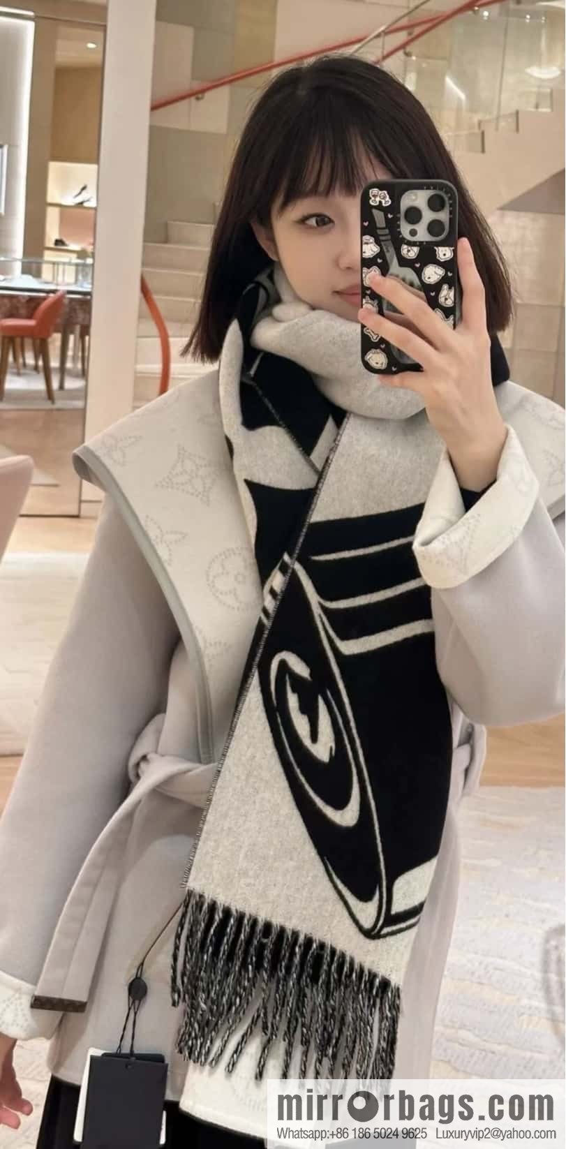 ๐๐จ๐ฎ๐ข๐ฌ ๐ฏ๐ฎ๐ข๐ญ๐ญ๐จ๐ง ใ lock shawl code M92855 synchronized item number ๐ black