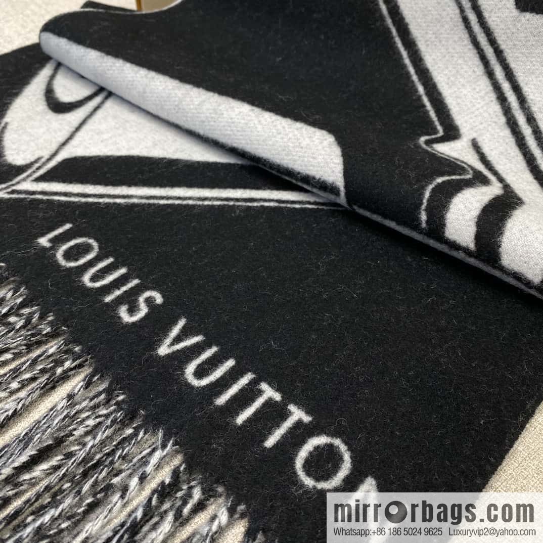 ๐๐จ๐ฎ๐ข๐ฌ ๐ฏ๐ฎ๐ข๐ญ๐ญ๐จ๐ง ใ lock shawl code M92855 synchronized item number ๐ black