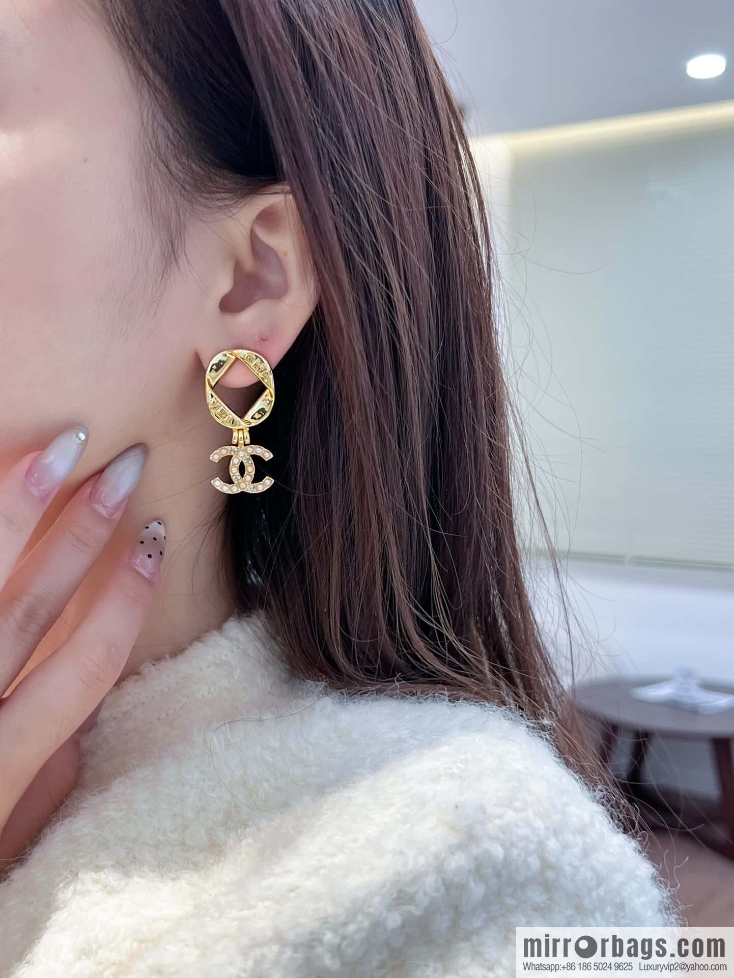 ❗️New ❗️☀️ New ☑️ Chanel c2 double c gold diamond stud earrings ☀️