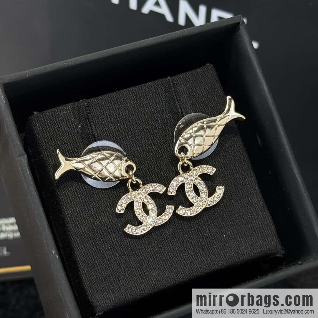 ❗️New ❗️☀️ New ☑️ Chanel c2 double c Pisces stud earrings ☀️