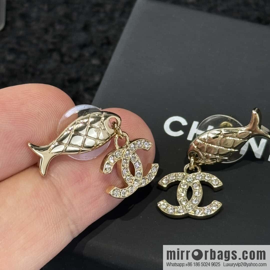 ❗️New ❗️☀️ New ☑️ Chanel c2 double c Pisces stud earrings ☀️