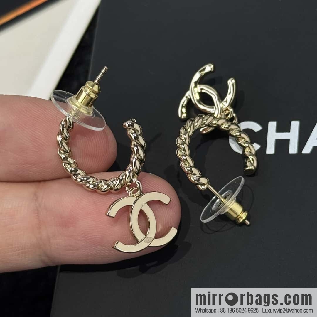❗️New ❗️☀️ New ☑️ Chanel c2 double c hemp rope stud earrings ☀️