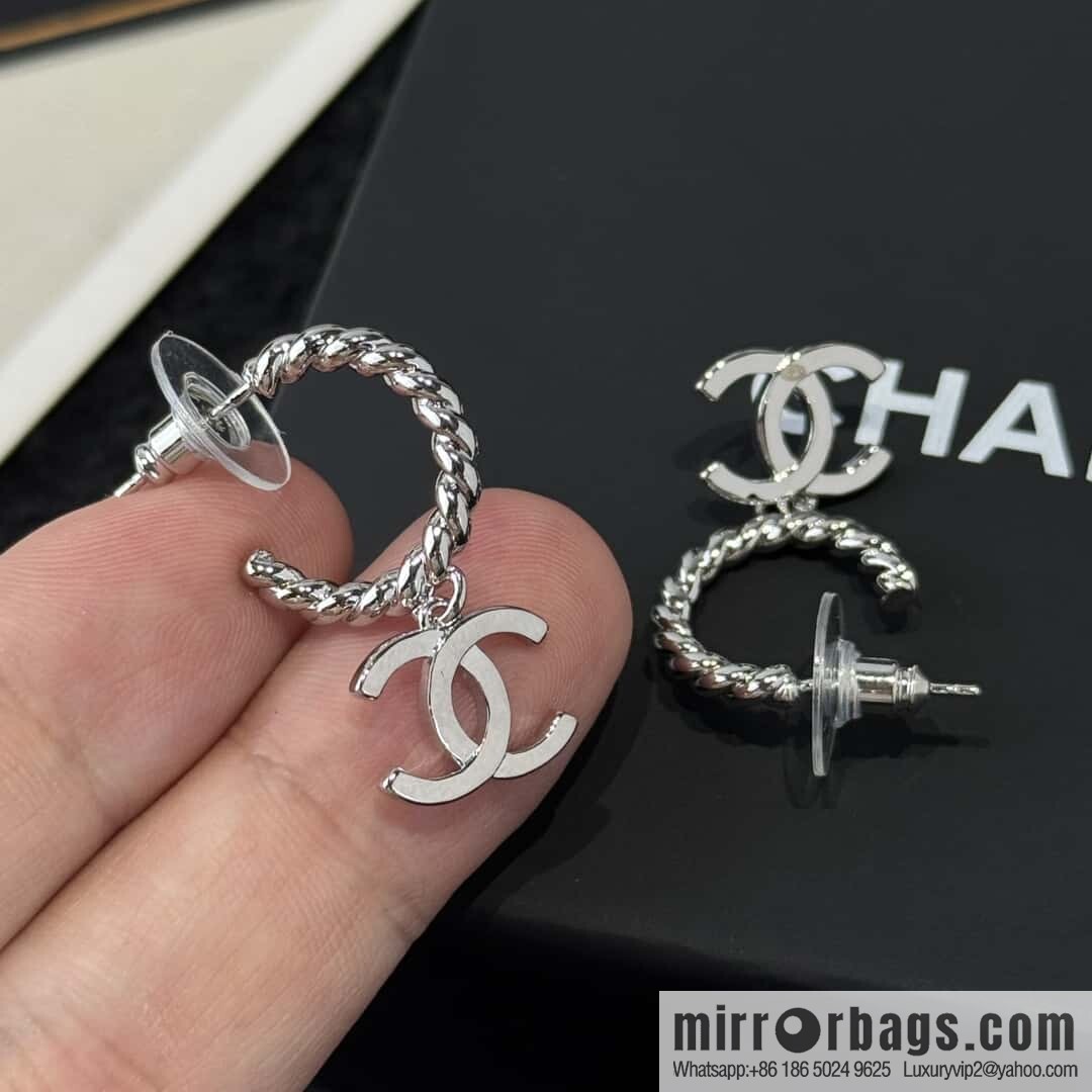 ❗️New ❗️☀️ New ☑️ Chanel c2 double c hemp rope stud earrings ☀️