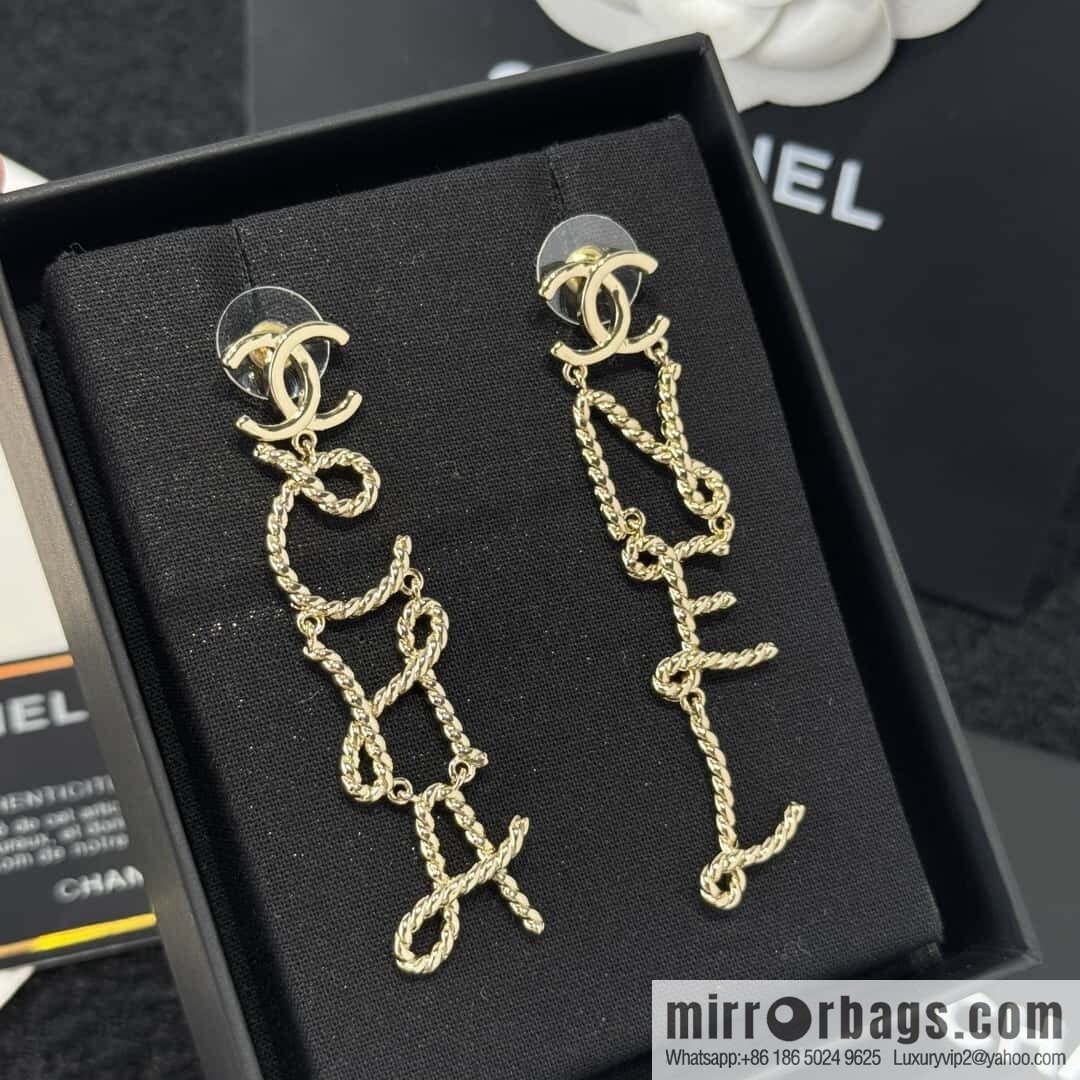 ❗️New ❗️☀️ new ☑️ Chanel double c hemp rope letter stud earrings ☀️