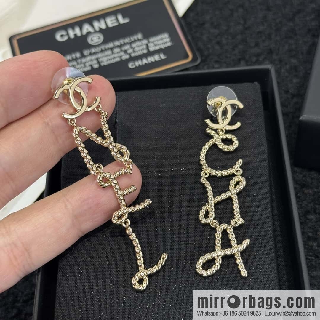❗️New ❗️☀️ new ☑️ Chanel double c hemp rope letter stud earrings ☀️