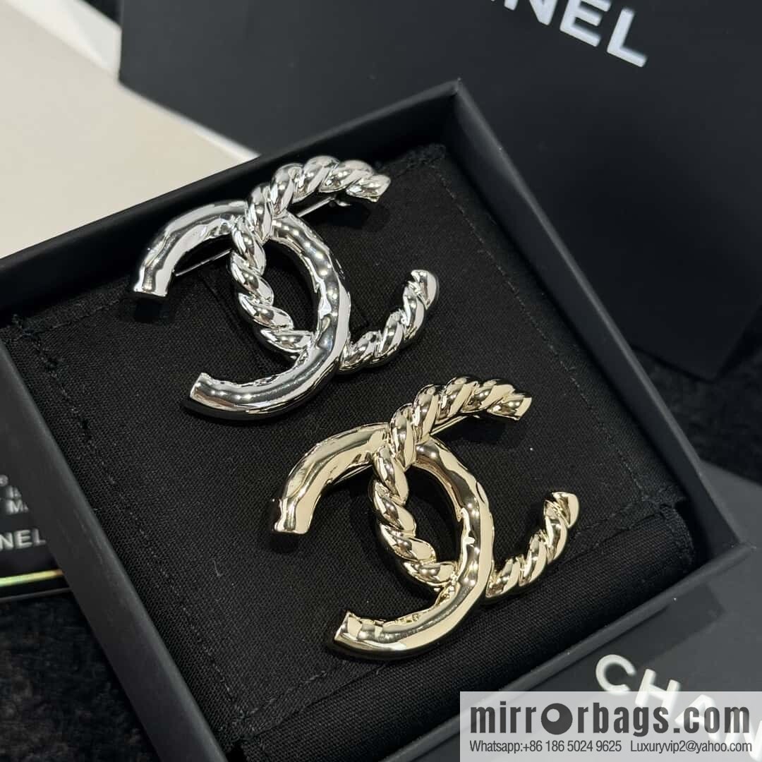 ❗️New ❗️☀️ New ☑️ Chanel Double C Hemp Rope Brooch ☀️